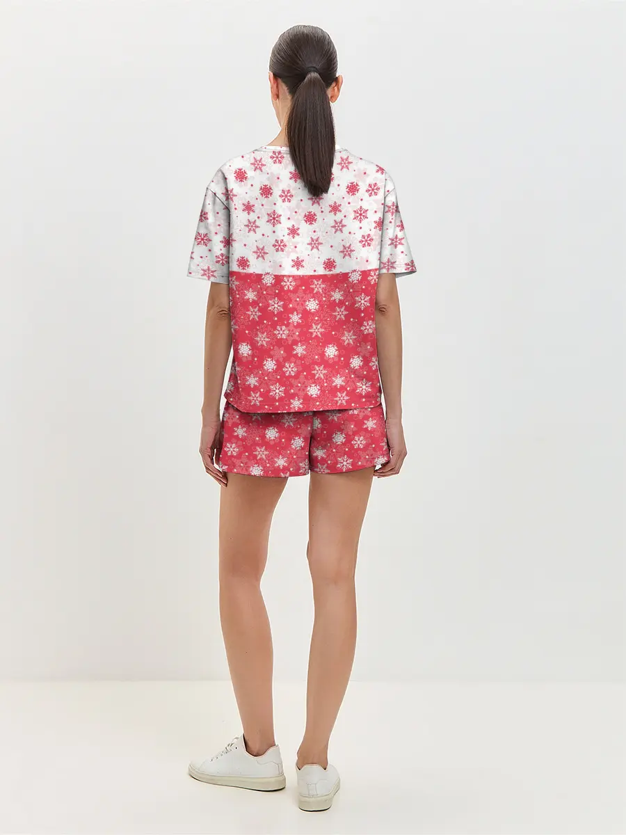 Женская пижама с шортами / Снежинки