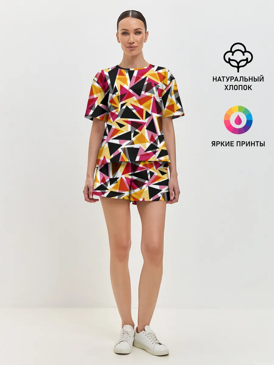 Женская пижама с шортами / Разноцветные треугольники