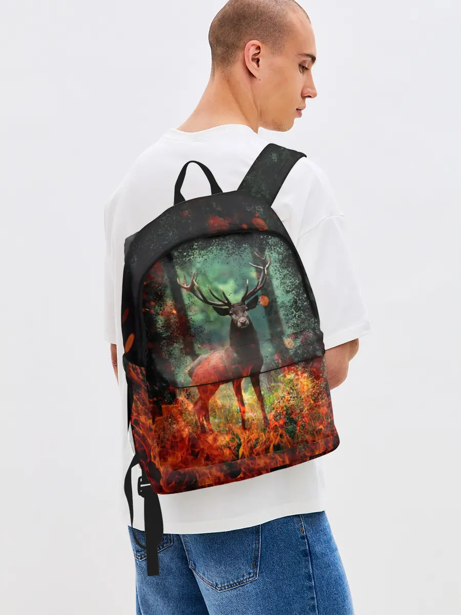 Рюкзак джинсовый / Олень в горящем лесу Сибири