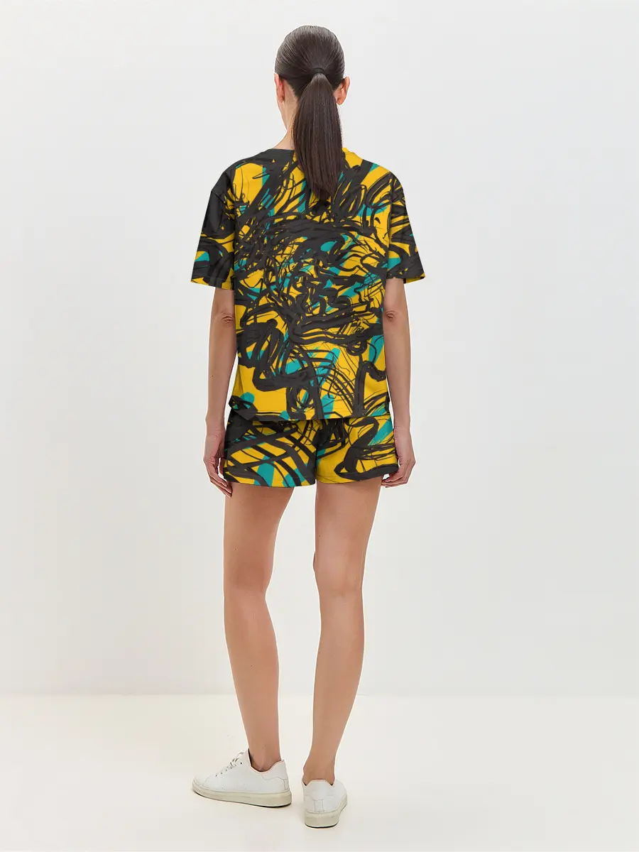 Женская пижама с шортами / Черные линии