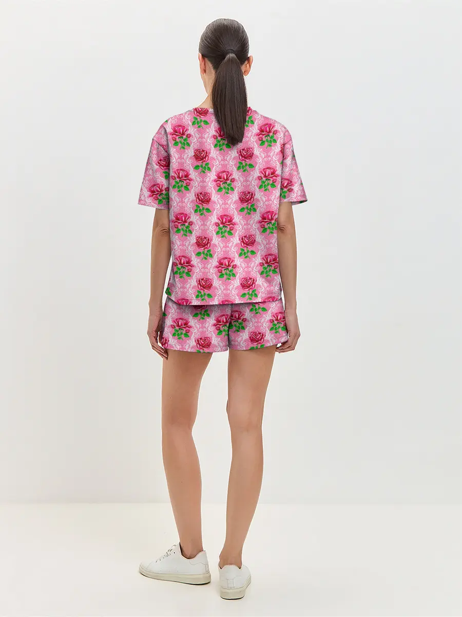 Женская пижама с шортами / Декор из нежных роз