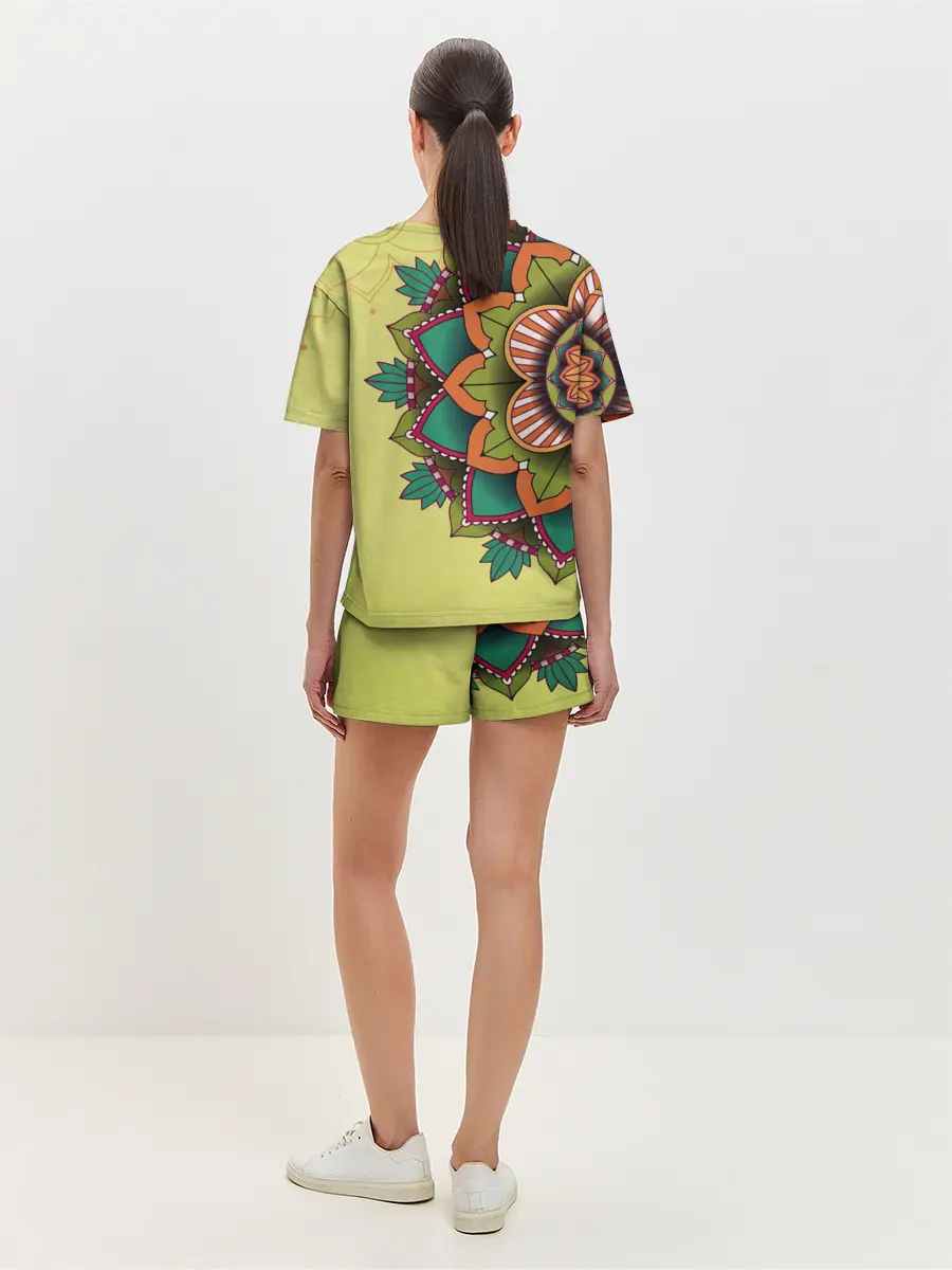 Женская пижама с шортами / мандала узор тату