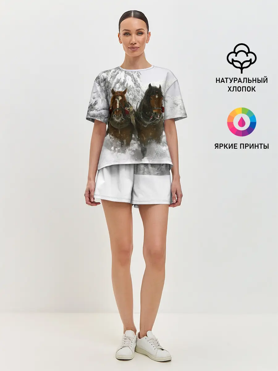 Женская пижама с шортами / Лошади и снег