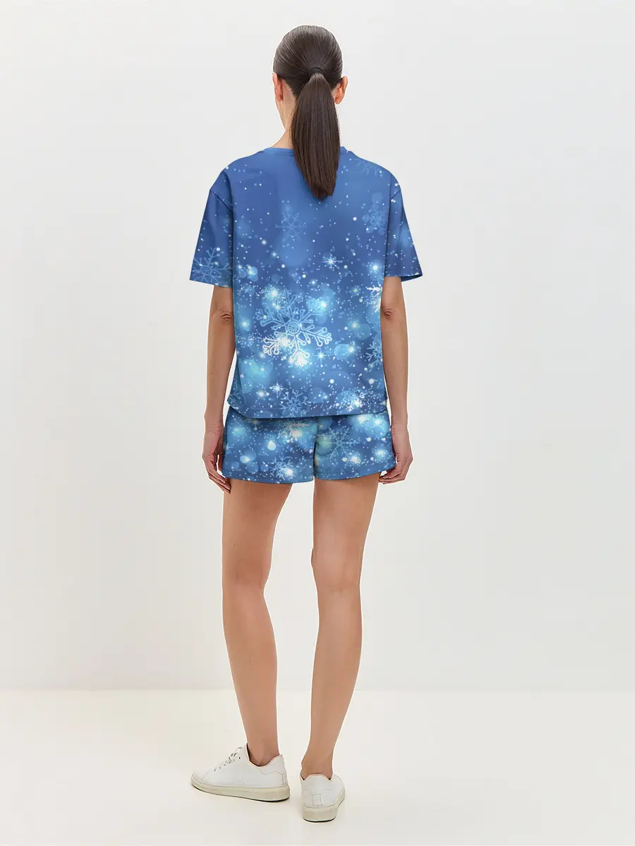 Женская пижама с шортами / Снежинки.