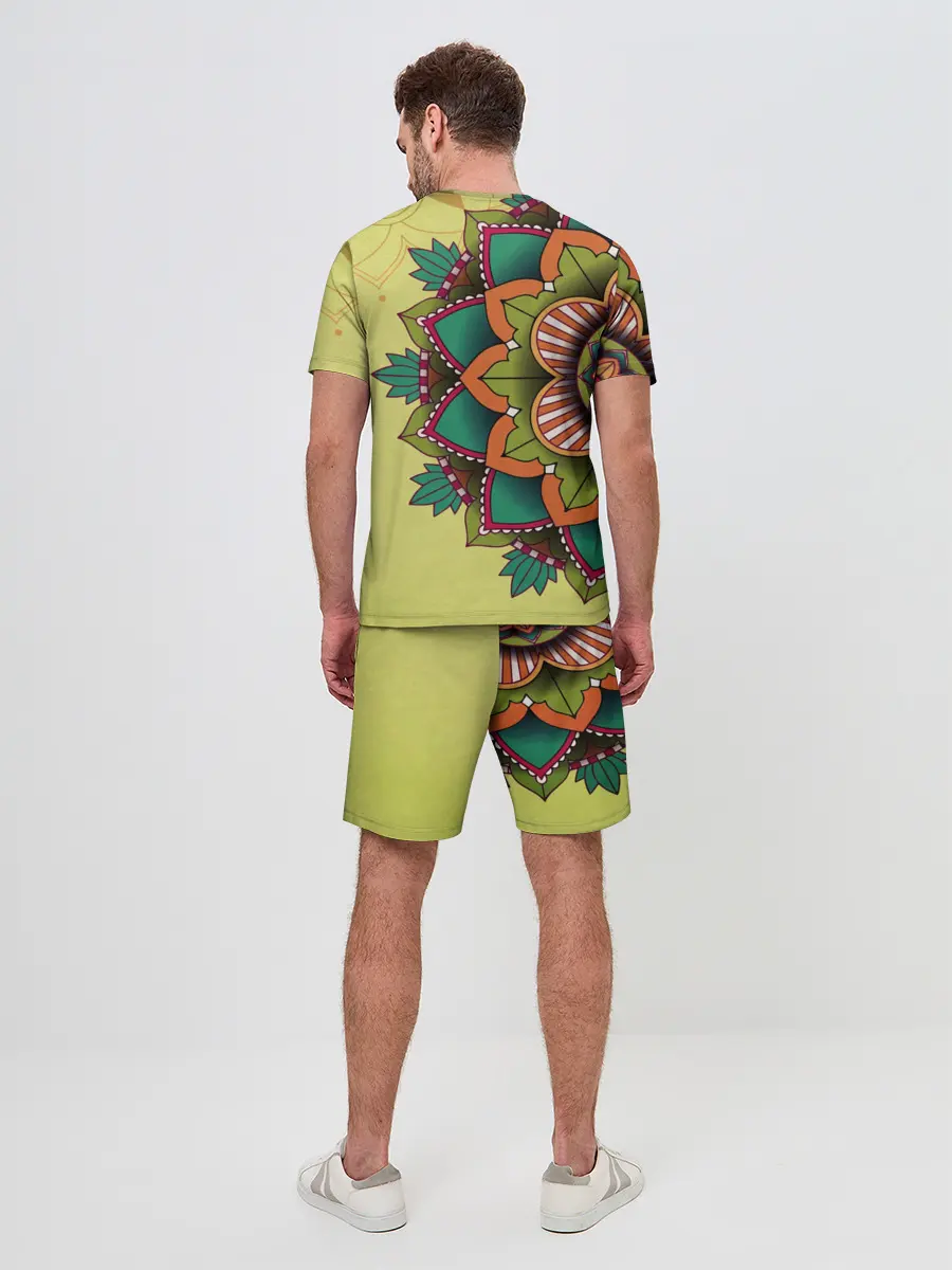 Мужской костюм с шортами / мандала узор тату