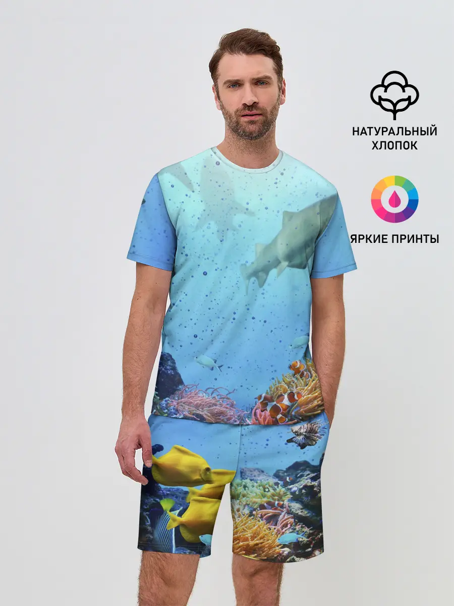 Мужской костюм с шортами / акулы