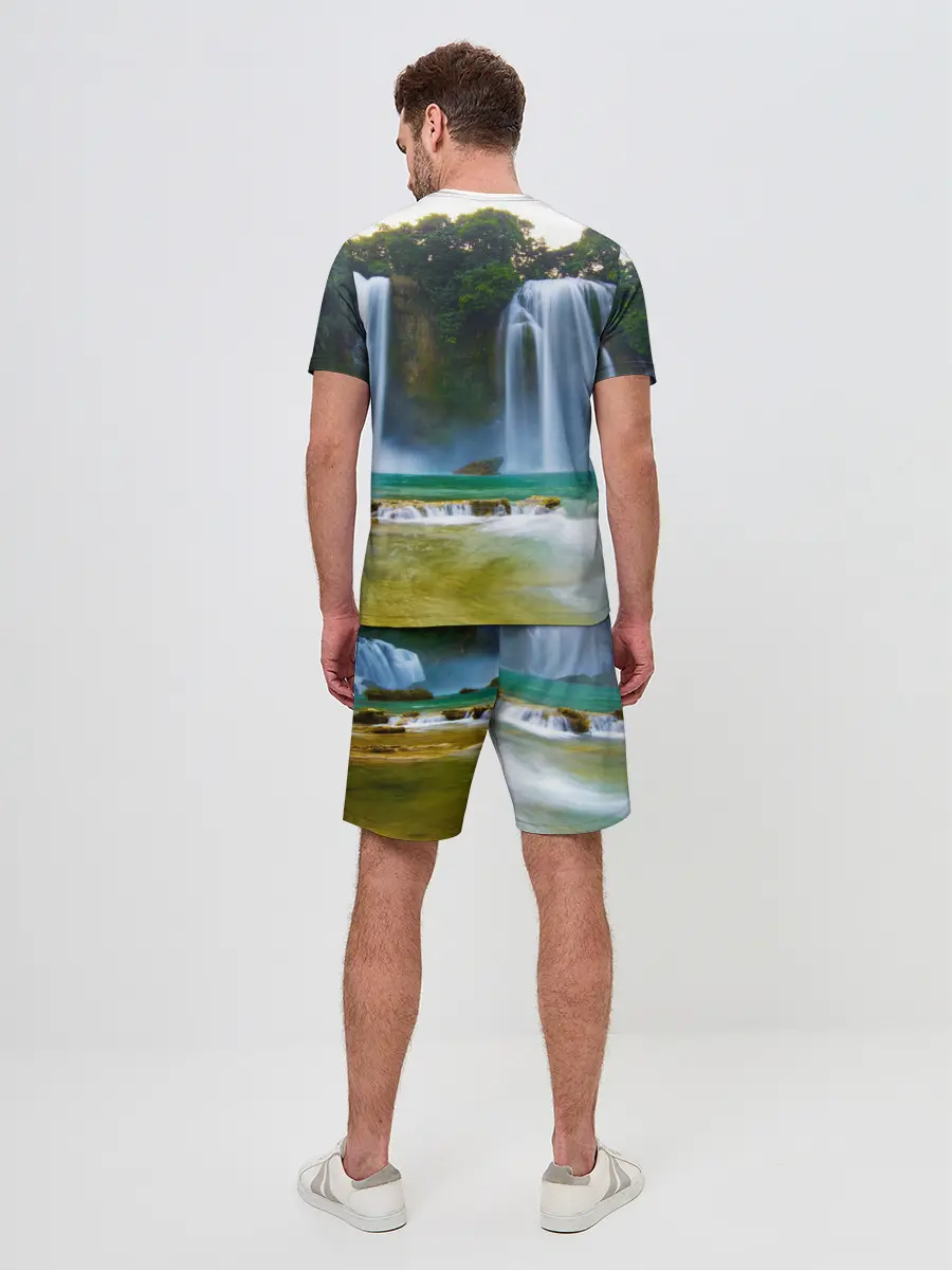 Мужской костюм с шортами / водопад