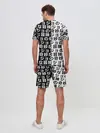 Мужской костюм с шортами / Иероглифы джоджо чернобелые