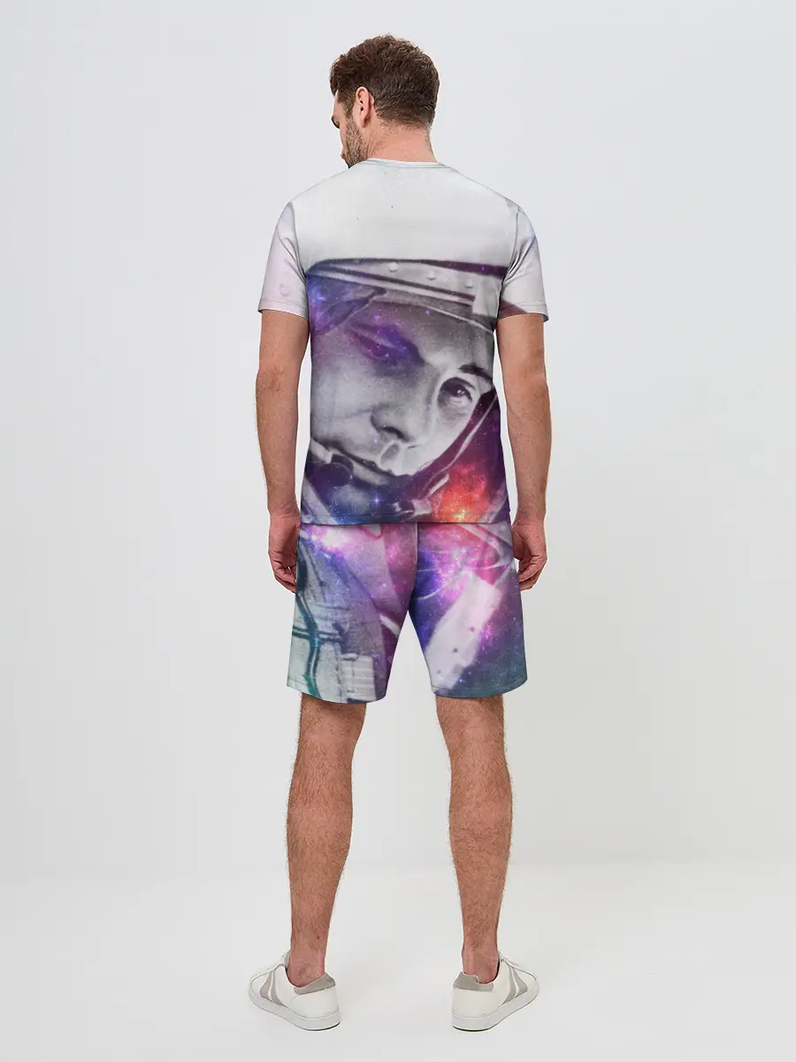 Мужской костюм с шортами / ЮРИЙ ГАГАРИН