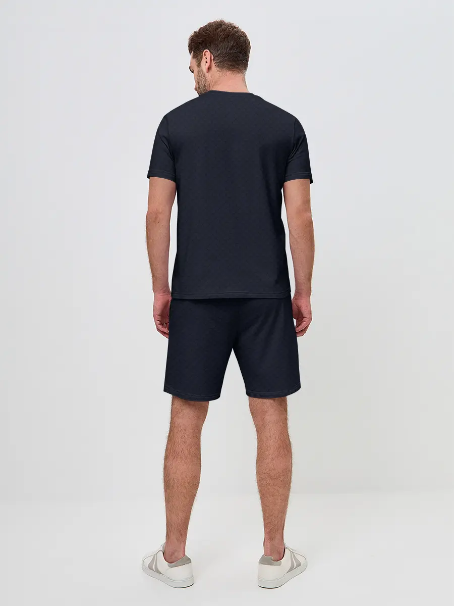 Мужской костюм с шортами / Змея с короной на черепе