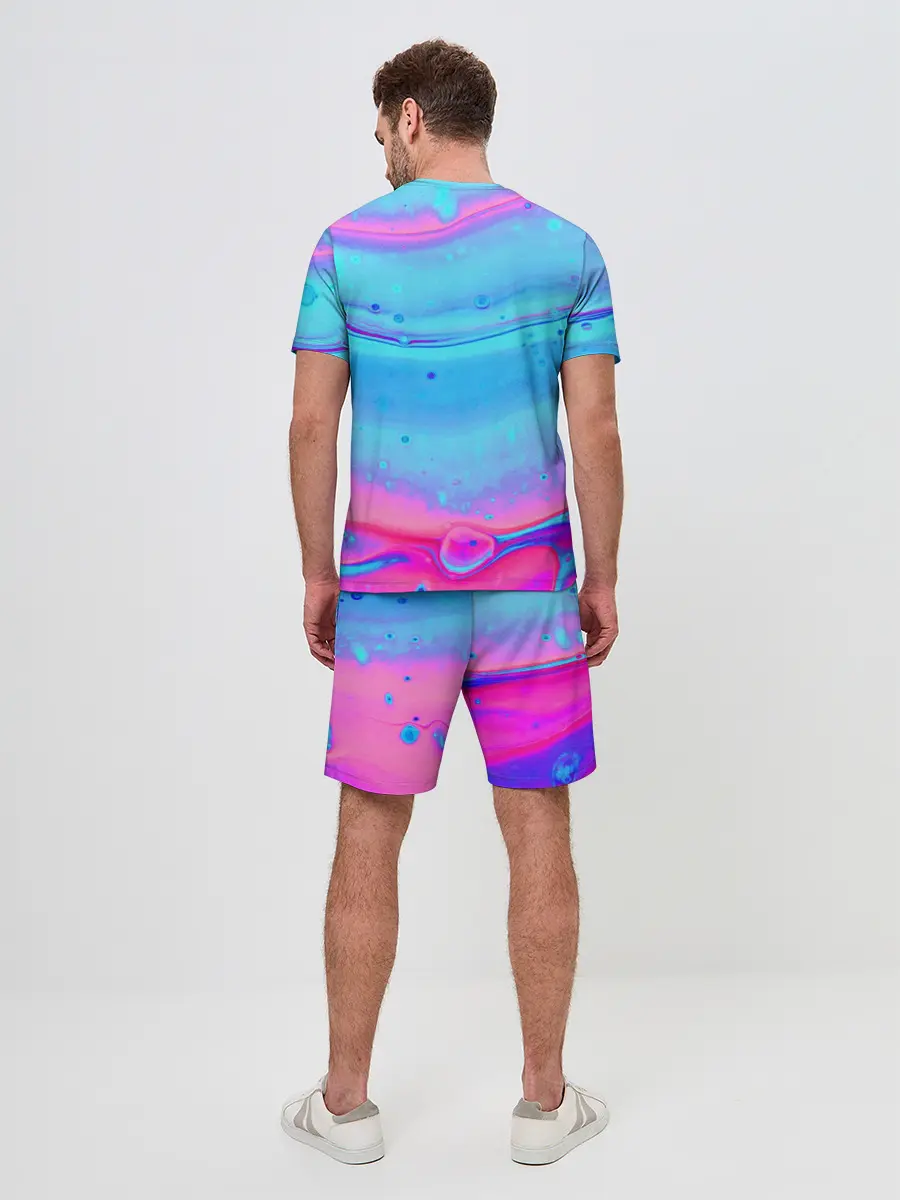 Мужской костюм с шортами / Атмосфера