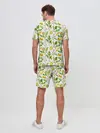 Мужской костюм с шортами / Летний узор лимон ветки листья