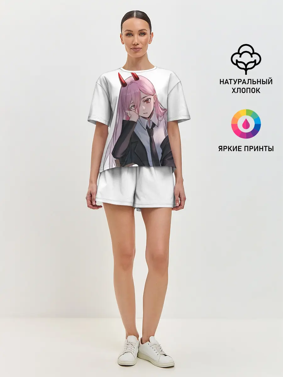 Женская пижама с шортами / Пауэр скучает на белом фоне