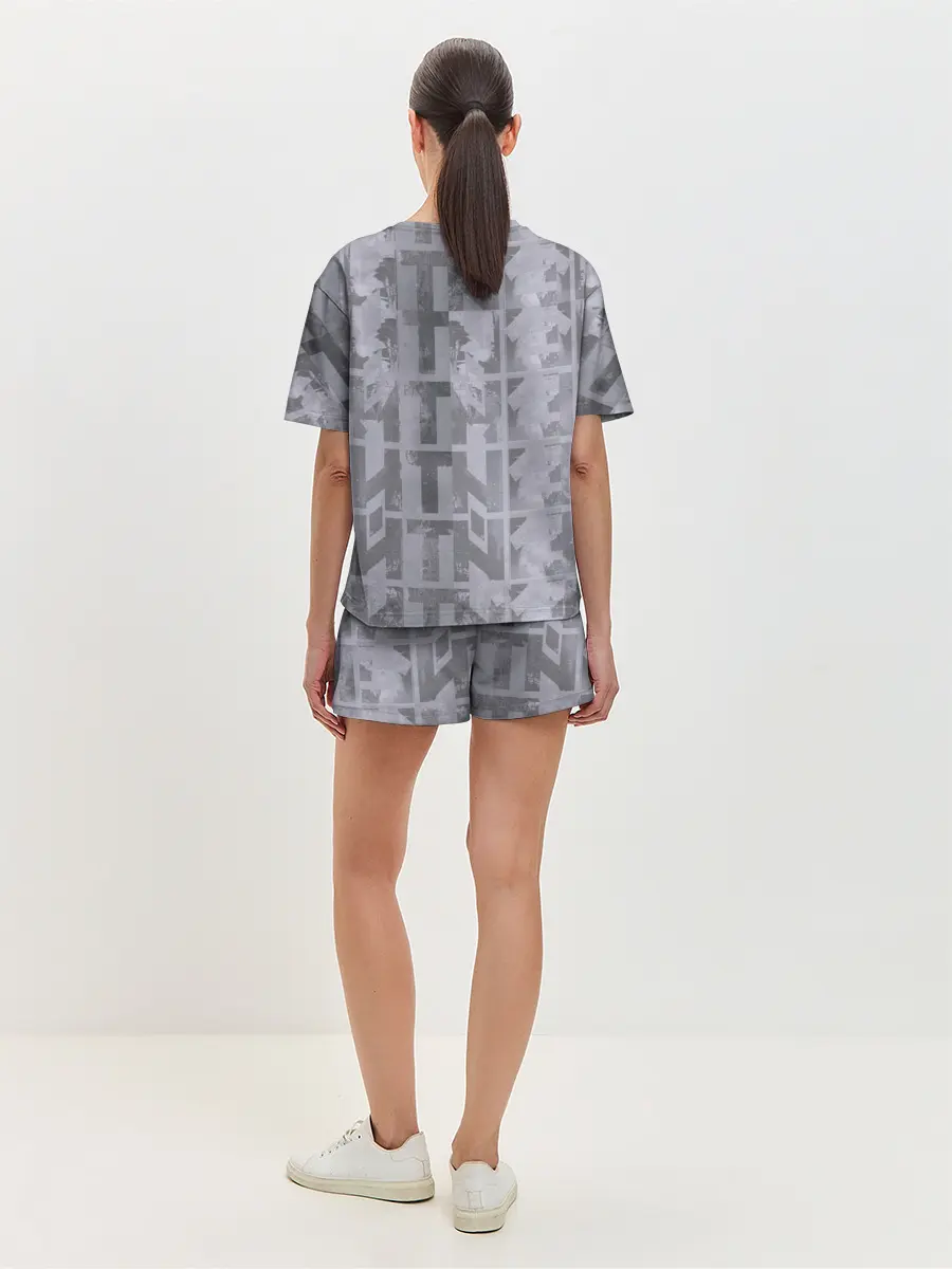 Женская пижама с шортами / Ваня Дмитриенко