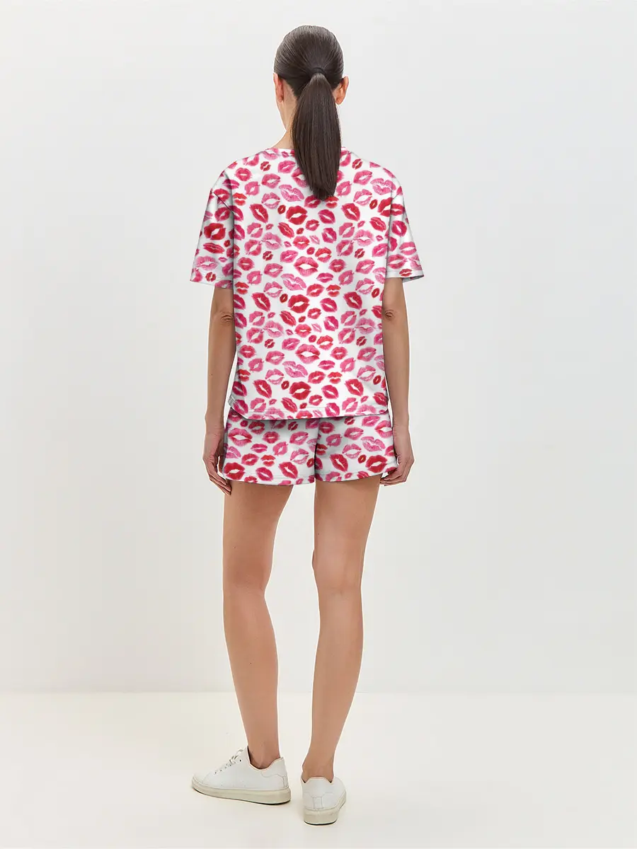 Женская пижама с шортами / Поцелуи