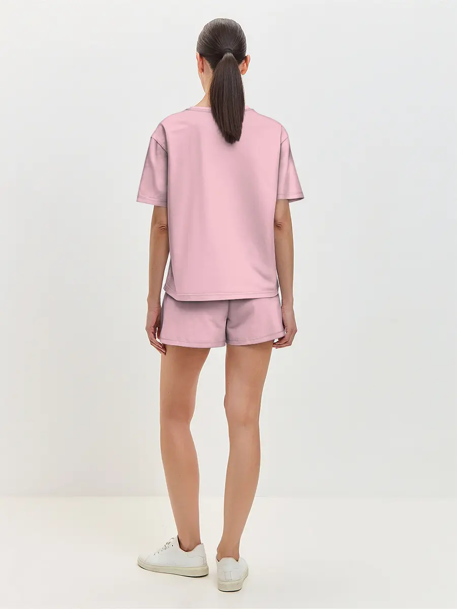 Женская пижама с шортами / Алукард на розовом фоне