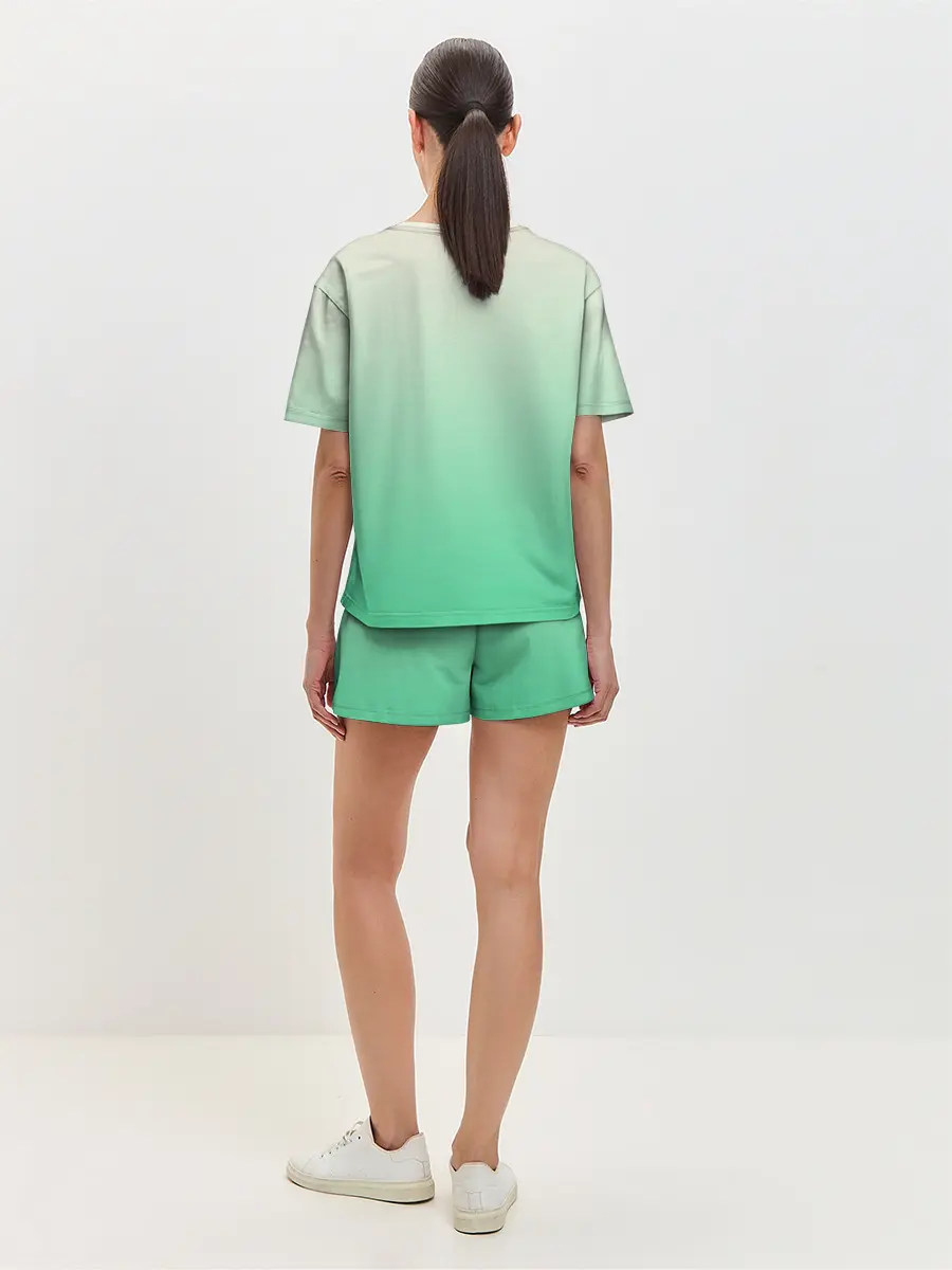 Женская пижама с шортами / две овечки пасутся на лугу