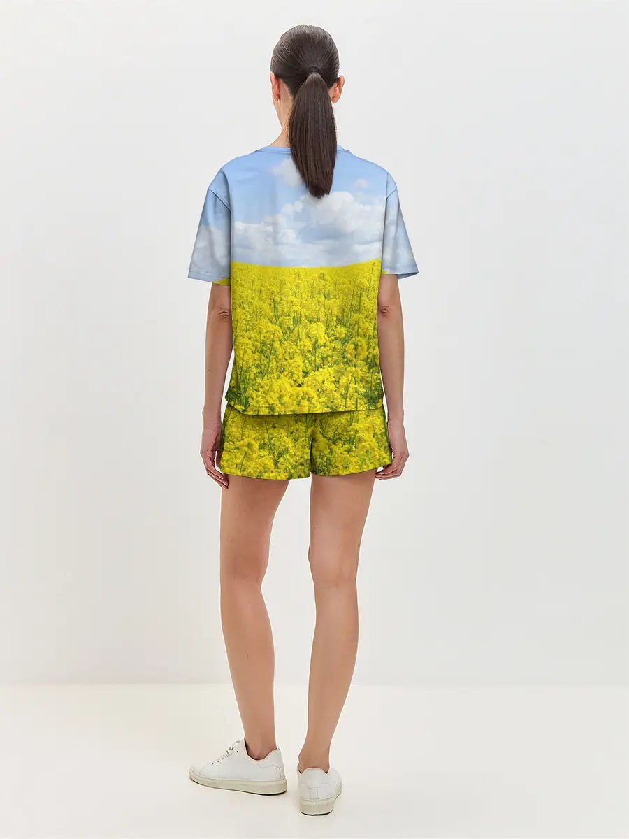 Женская пижама с шортами / Желтый цвет весны
