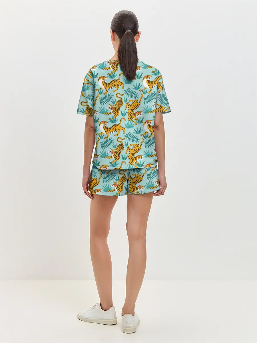 Женская пижама с шортами / Рычащие Тигры Паттерн