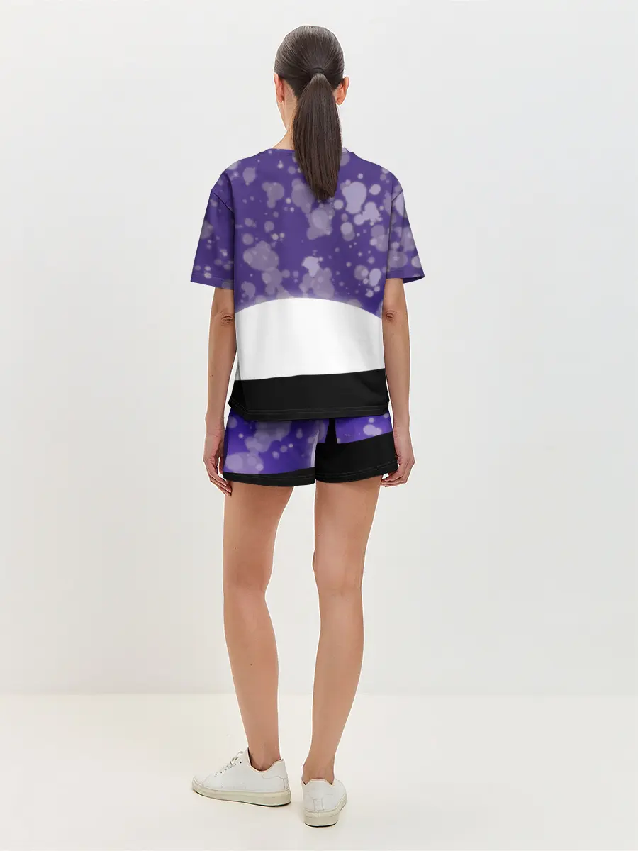 Женская пижама с шортами / одинокое дерево в ночи