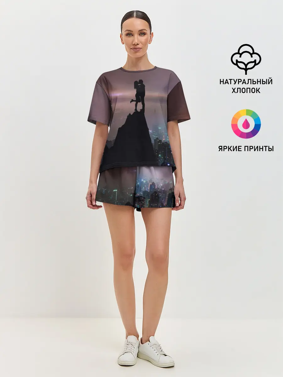 Женская пижама с шортами / Влюбленные на фоне города