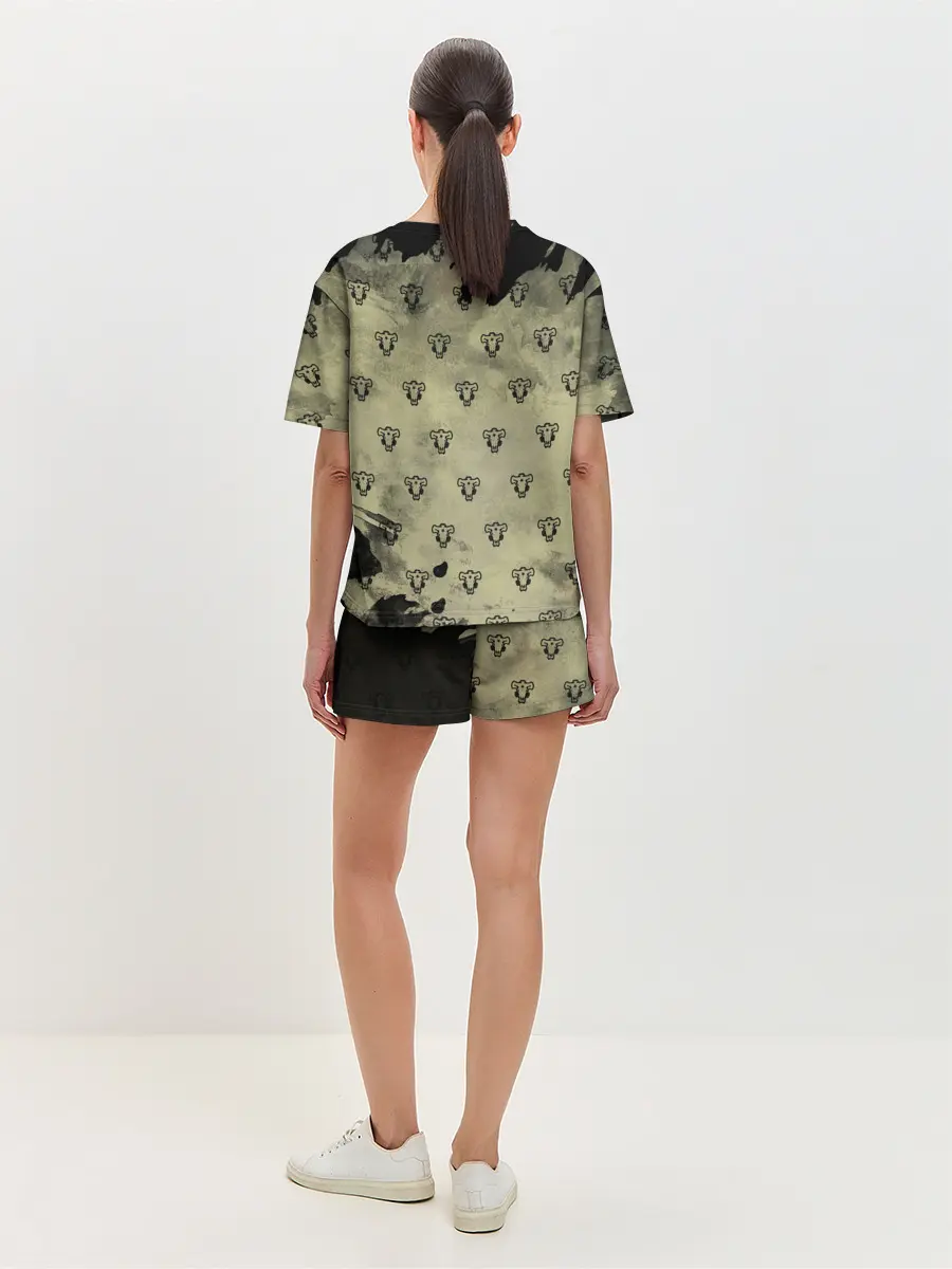 Женская пижама с шортами / Чёрный клевер Черные быки