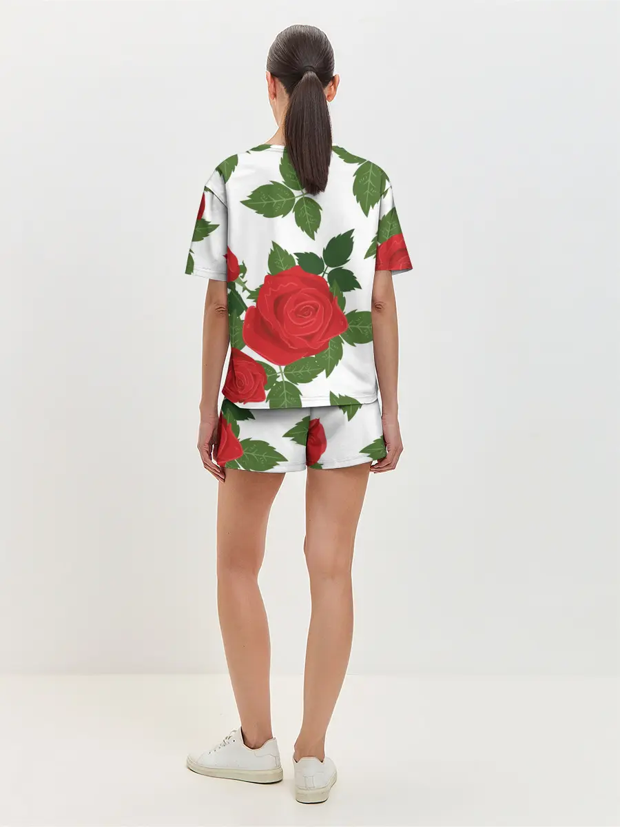 Женская пижама с шортами / Большие розы