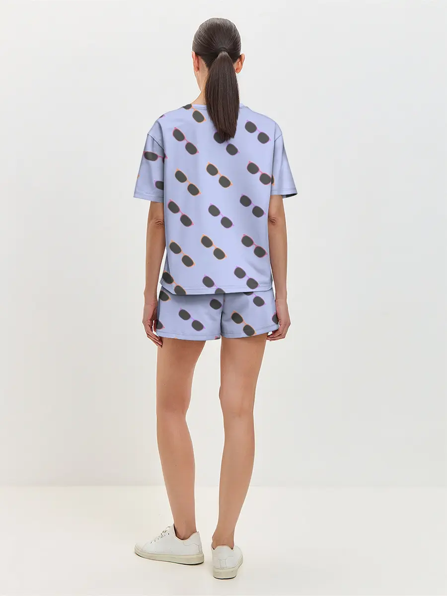 Женская пижама с шортами / Разноцветные очки