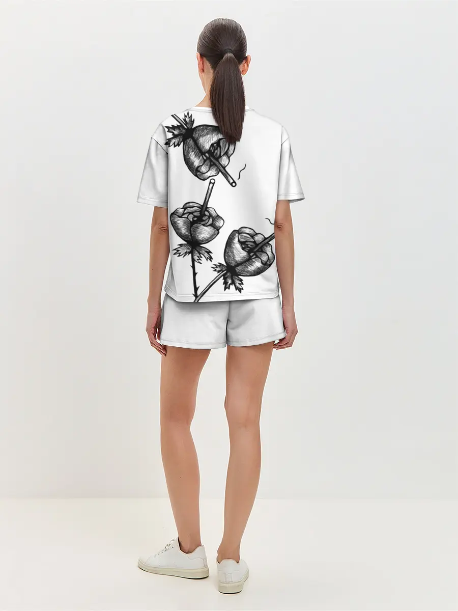 Женская пижама с шортами / Дымящие розы