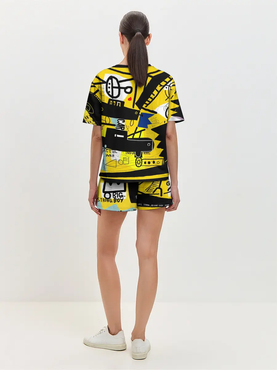 Женская пижама с шортами / абстракция