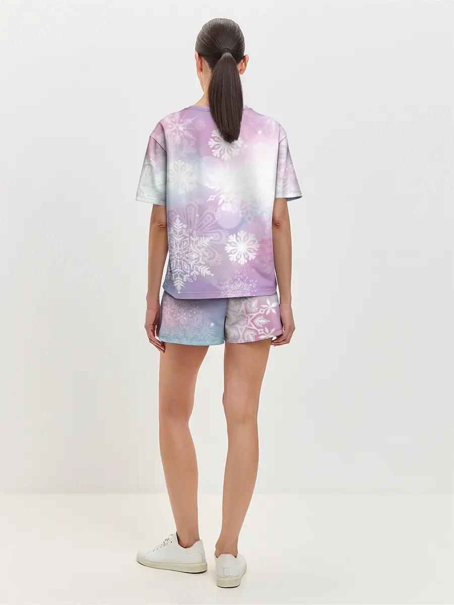 Женская пижама с шортами / снежинки