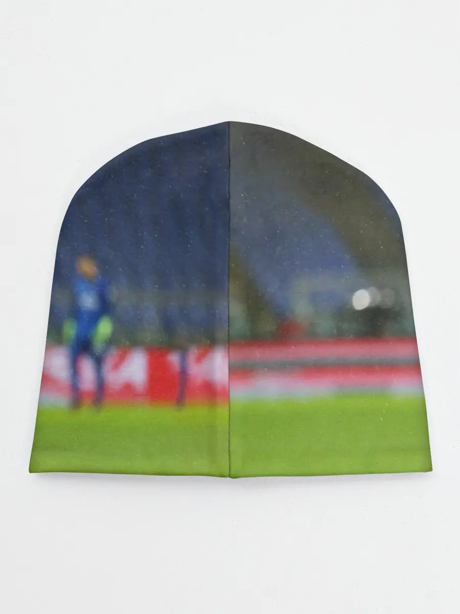 Детская шапка / Генрих Мхитарян