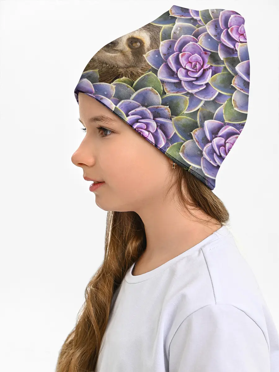 Детская шапка / Ленивец среди цветов