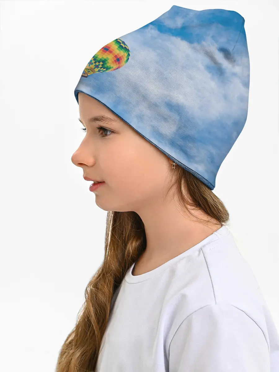 Детская шапка / Воздушный шар в небе