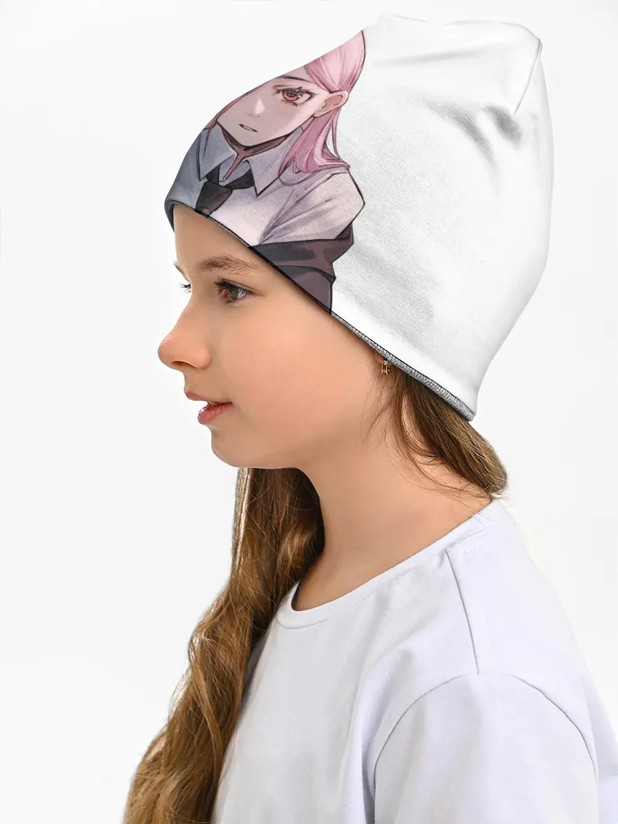 Детская шапка / Пауэр скучает на белом фоне