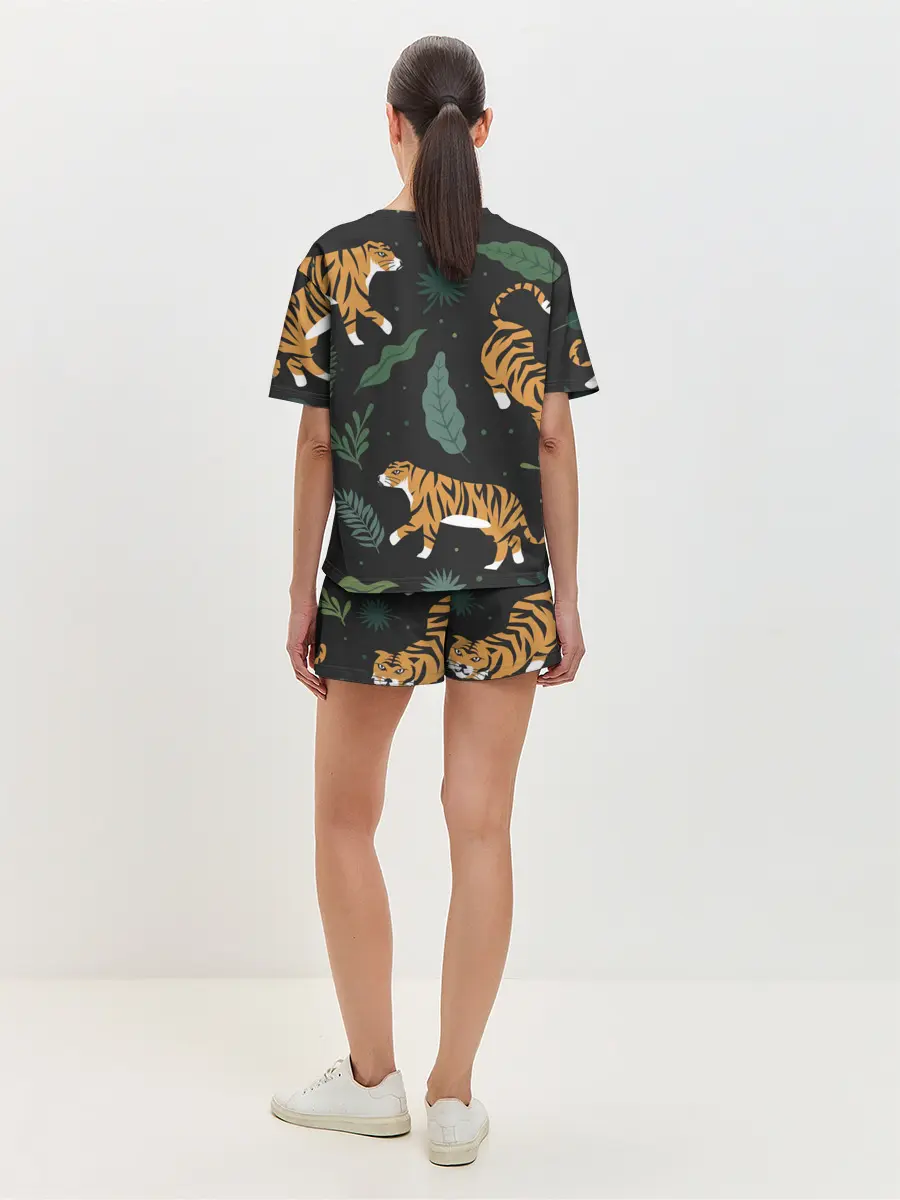 Женская пижама с шортами / Тропический тигр