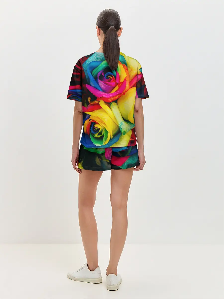 Женская пижама с шортами / Разноцветные розы