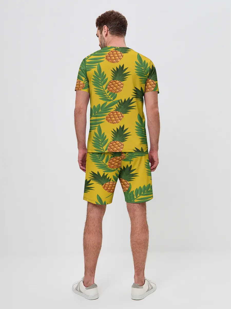 Мужской костюм с шортами / Ананасы