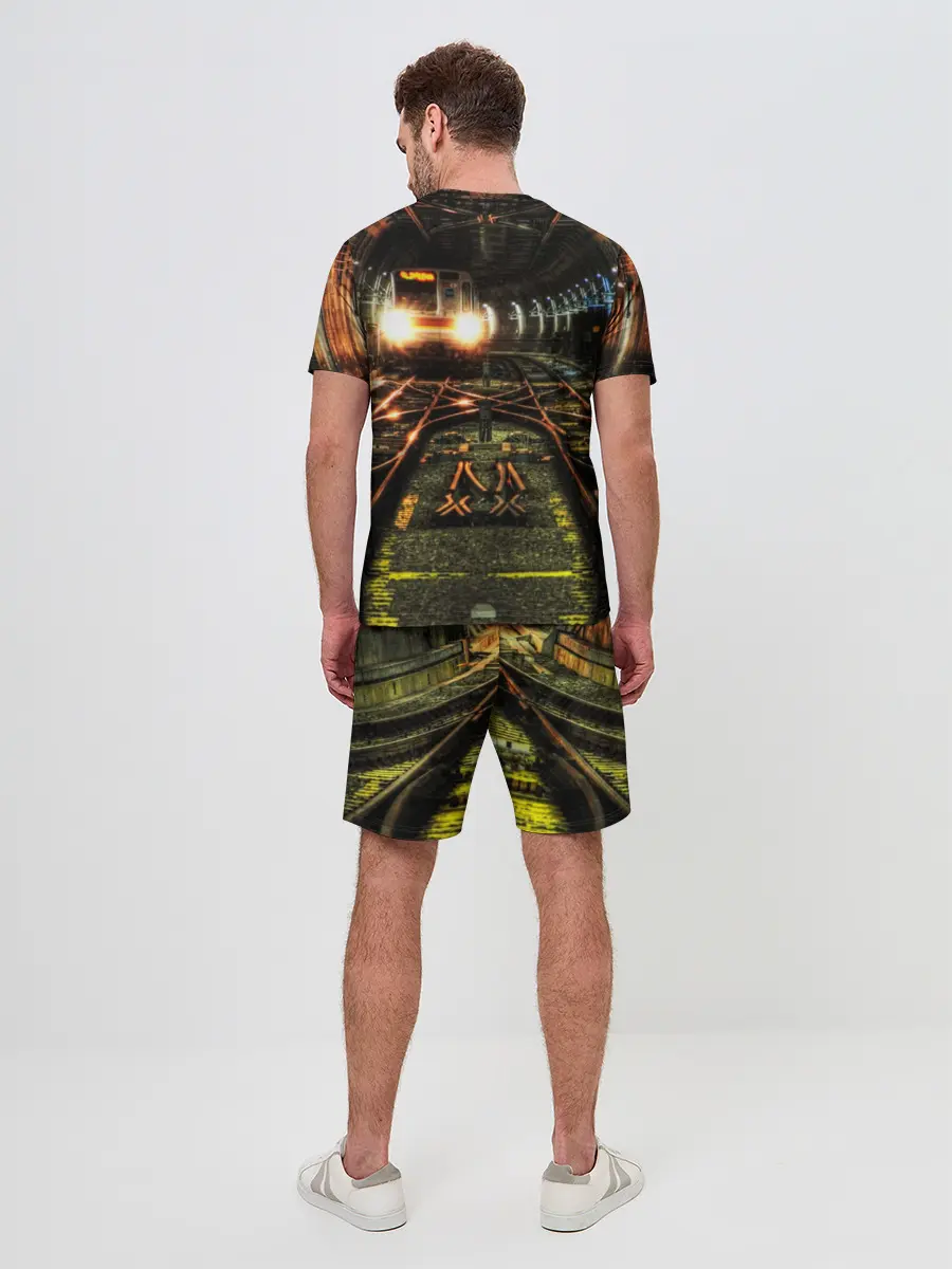 Мужской костюм с шортами / METRO EXODUS