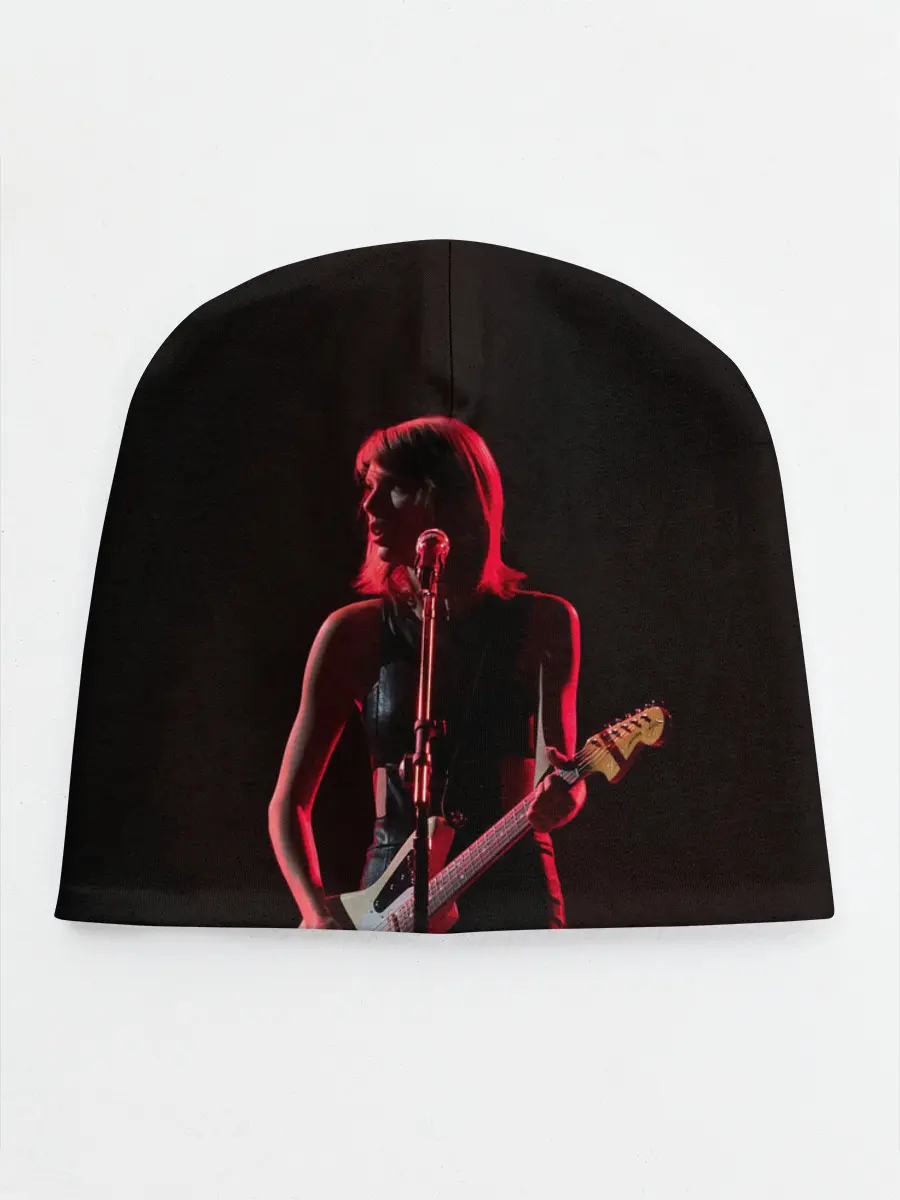 Детская шапка / Тейлор на концерте