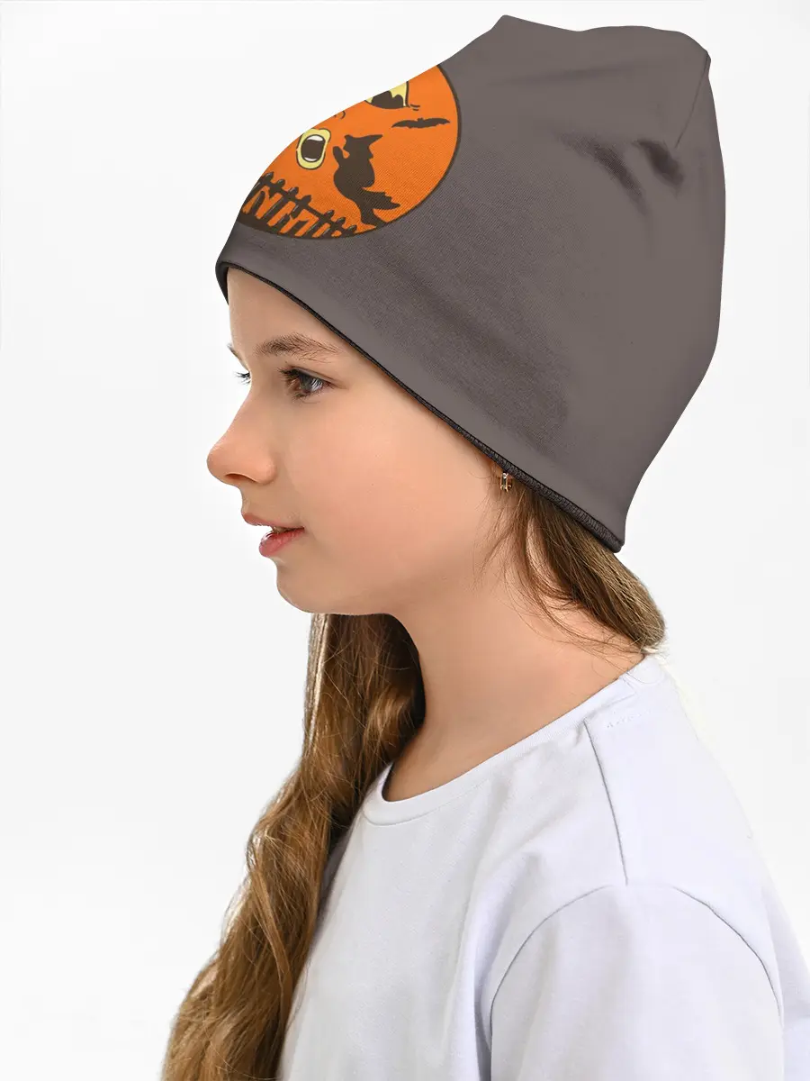 Детская шапка / Ожившая ночь