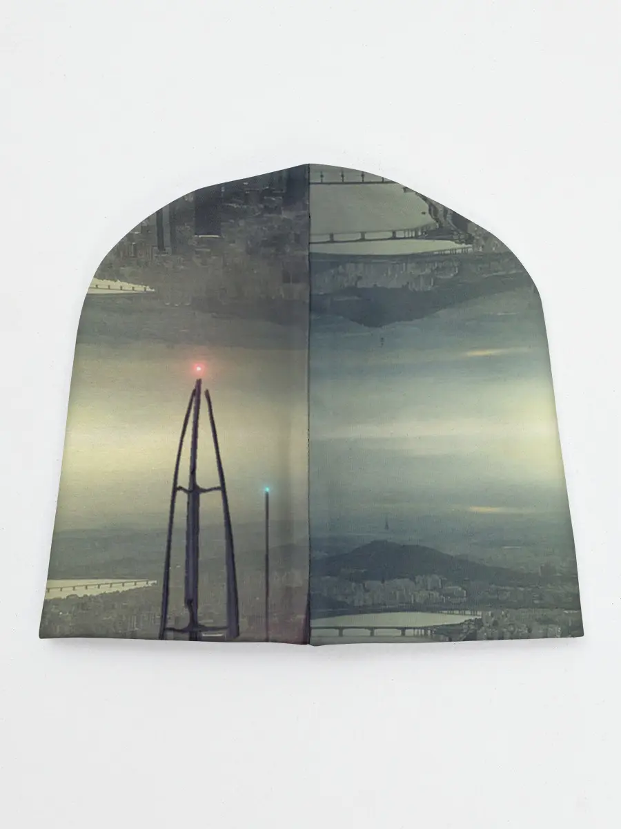 Детская шапка / Взгляд реальности