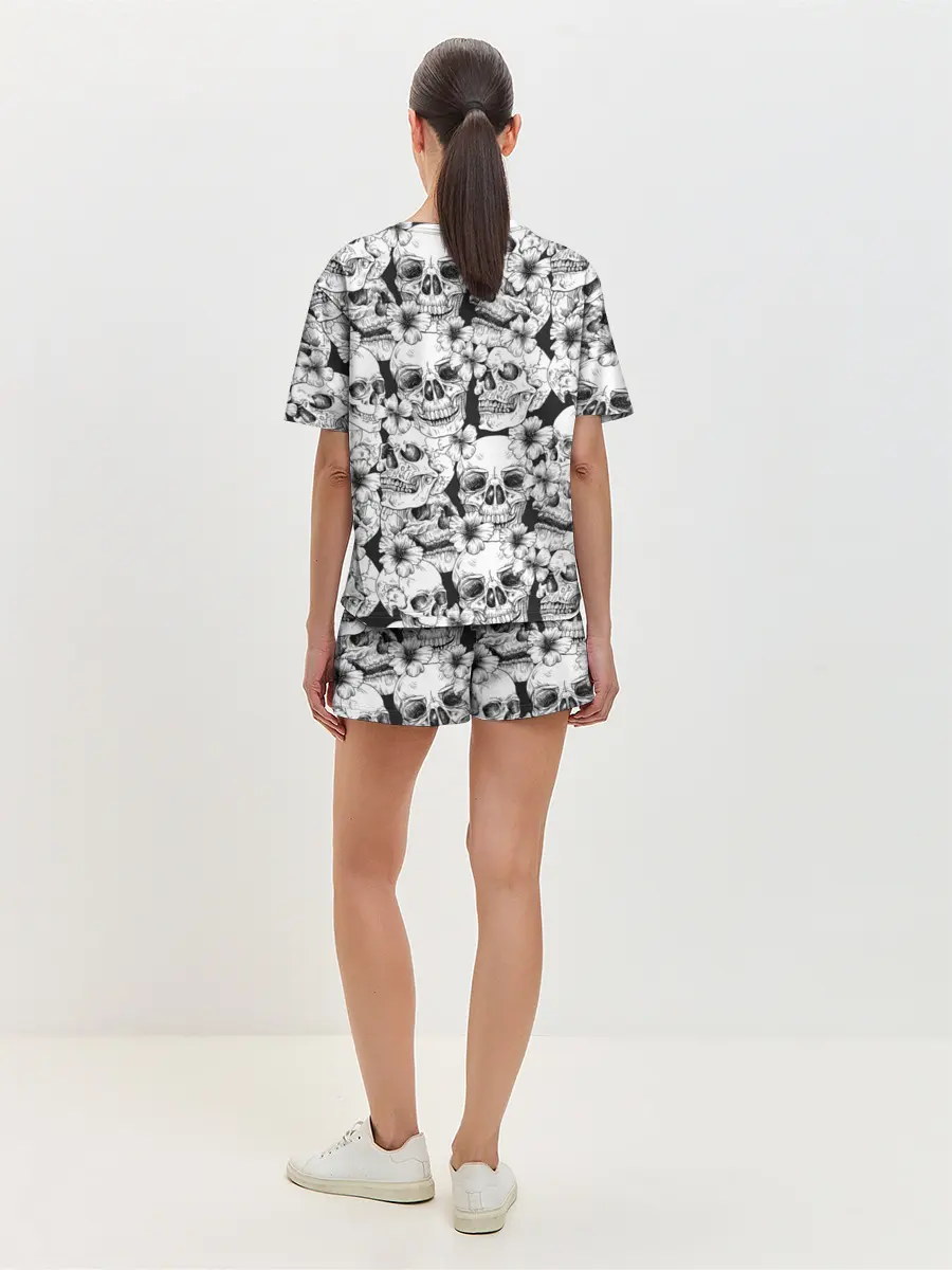 Женская пижама с шортами / Черепа в цветах