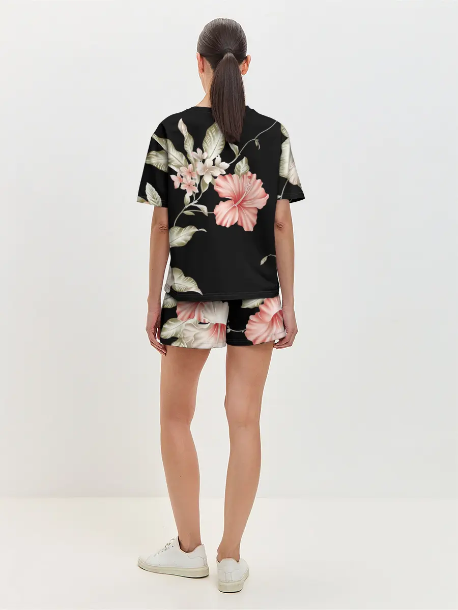Женская пижама с шортами / цветок абстракция