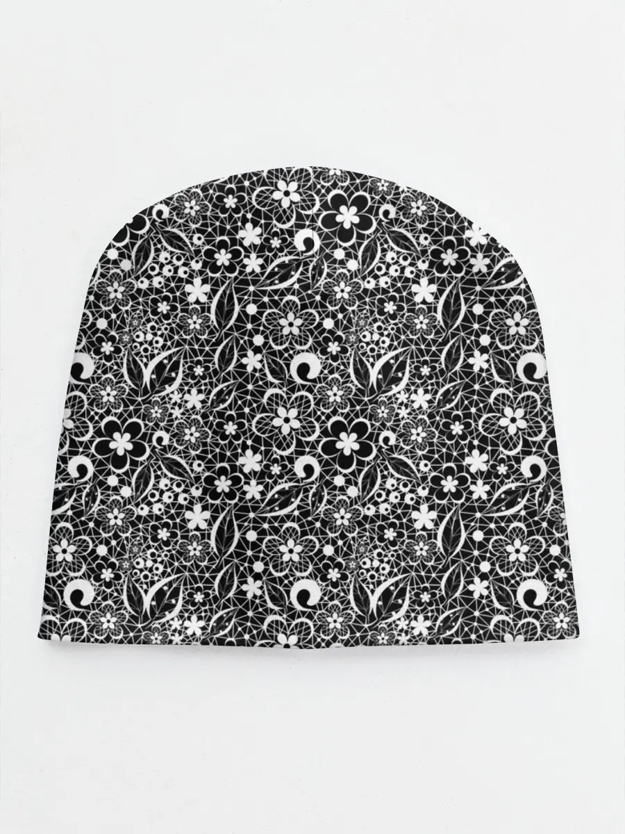 Детская шапка / Кружевной черно белый узор