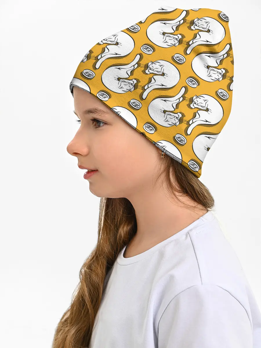 Детская шапка / Белая кошка и корм