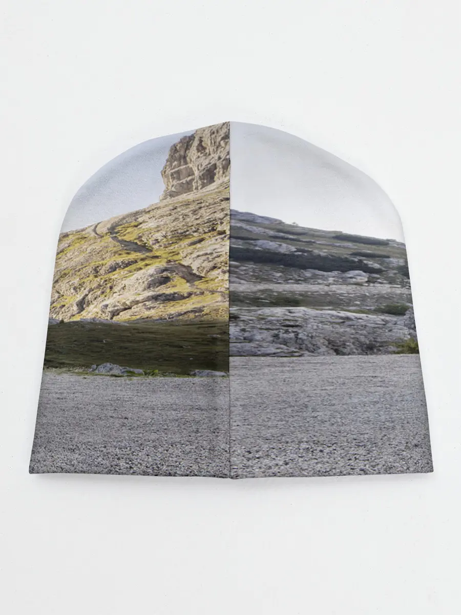 Детская шапка / Mercedes V8 Biturbo