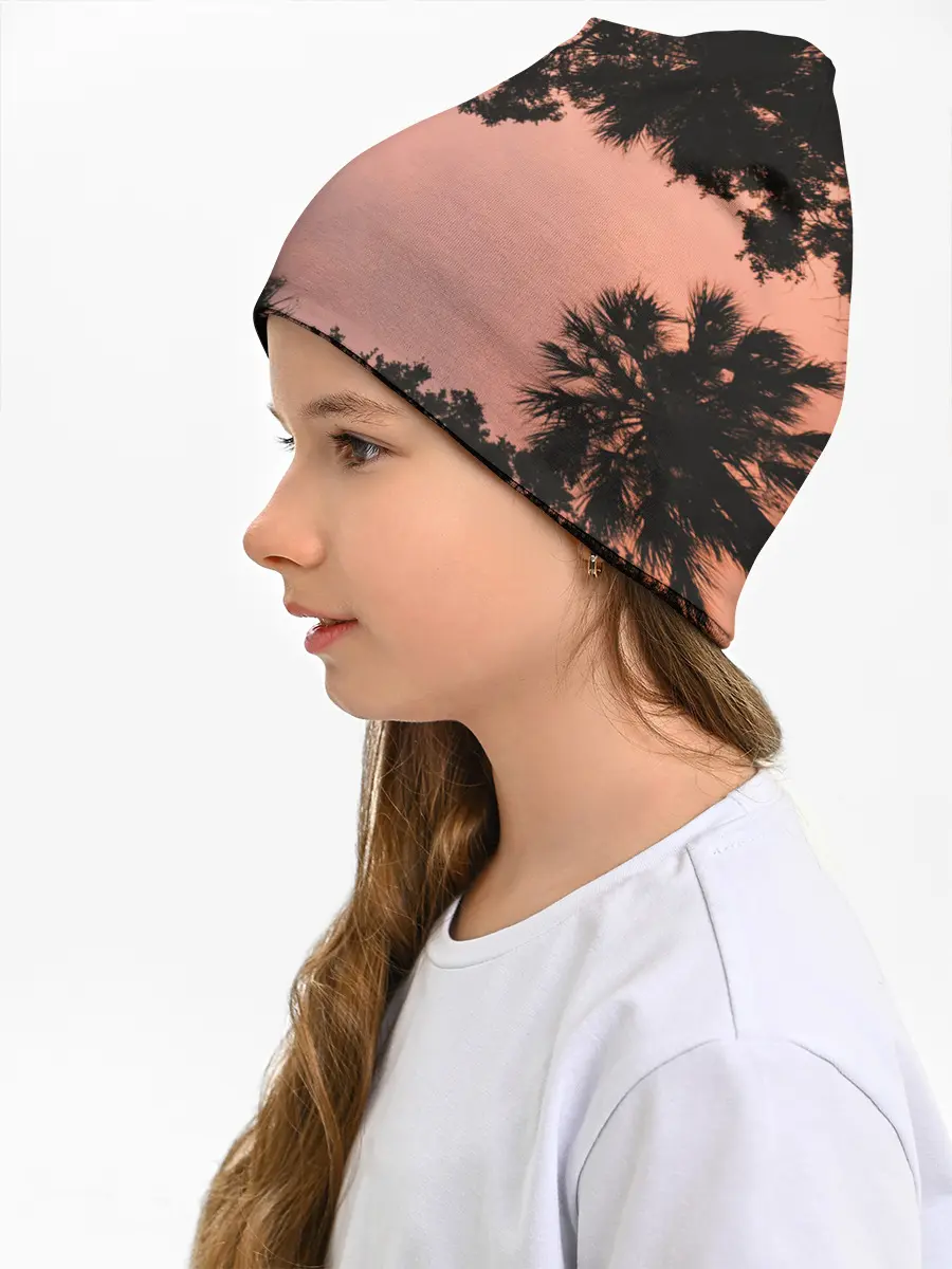 Детская шапка / Пальмы вид снизу закат