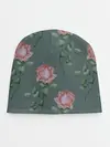 Детская шапка / Красные розы на зеленом фоне