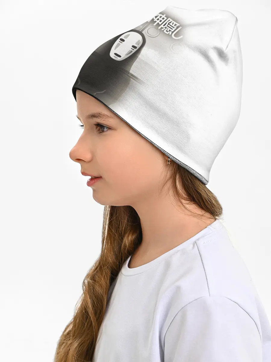 Детская шапка / Тихиро и Каонаси в поезде